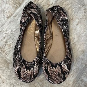 Womens flats